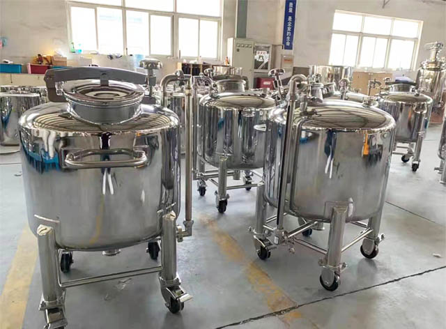 Factory Customized Pressurized Stainless Steel Milk Beer Honey Storage Tank